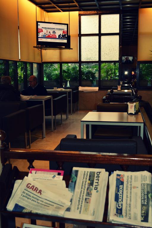 Hotel Txartel Lasarte Oria Екстериор снимка