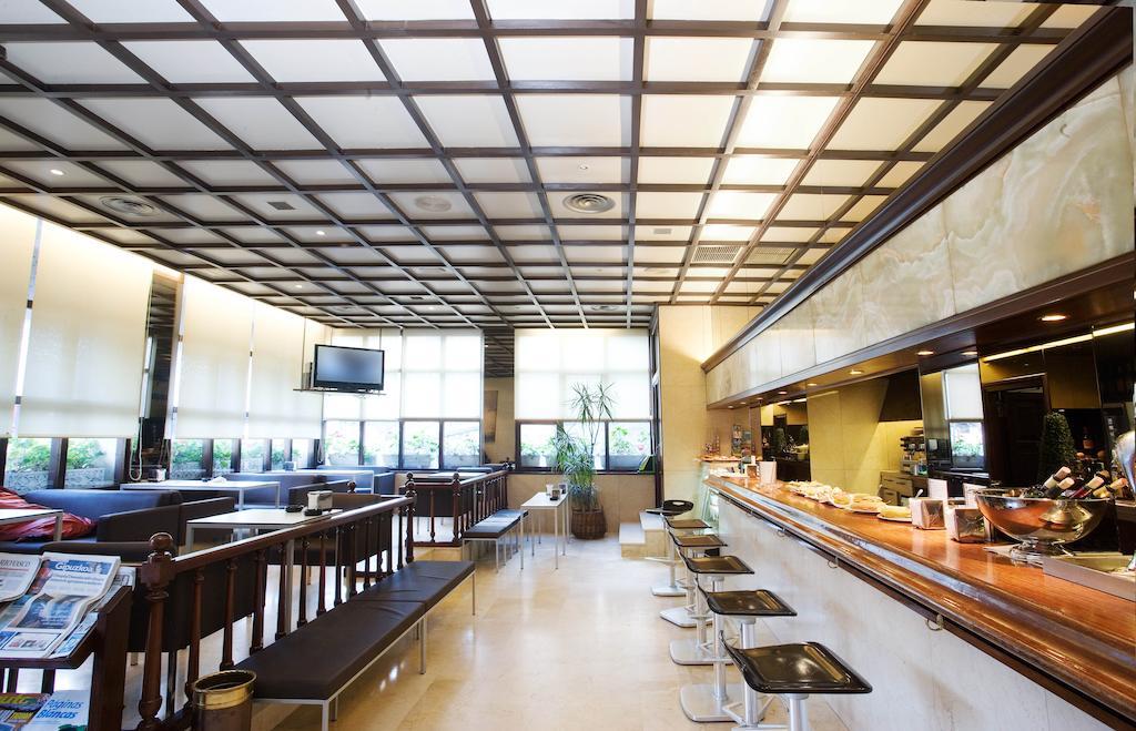 Hotel Txartel Lasarte Oria Екстериор снимка