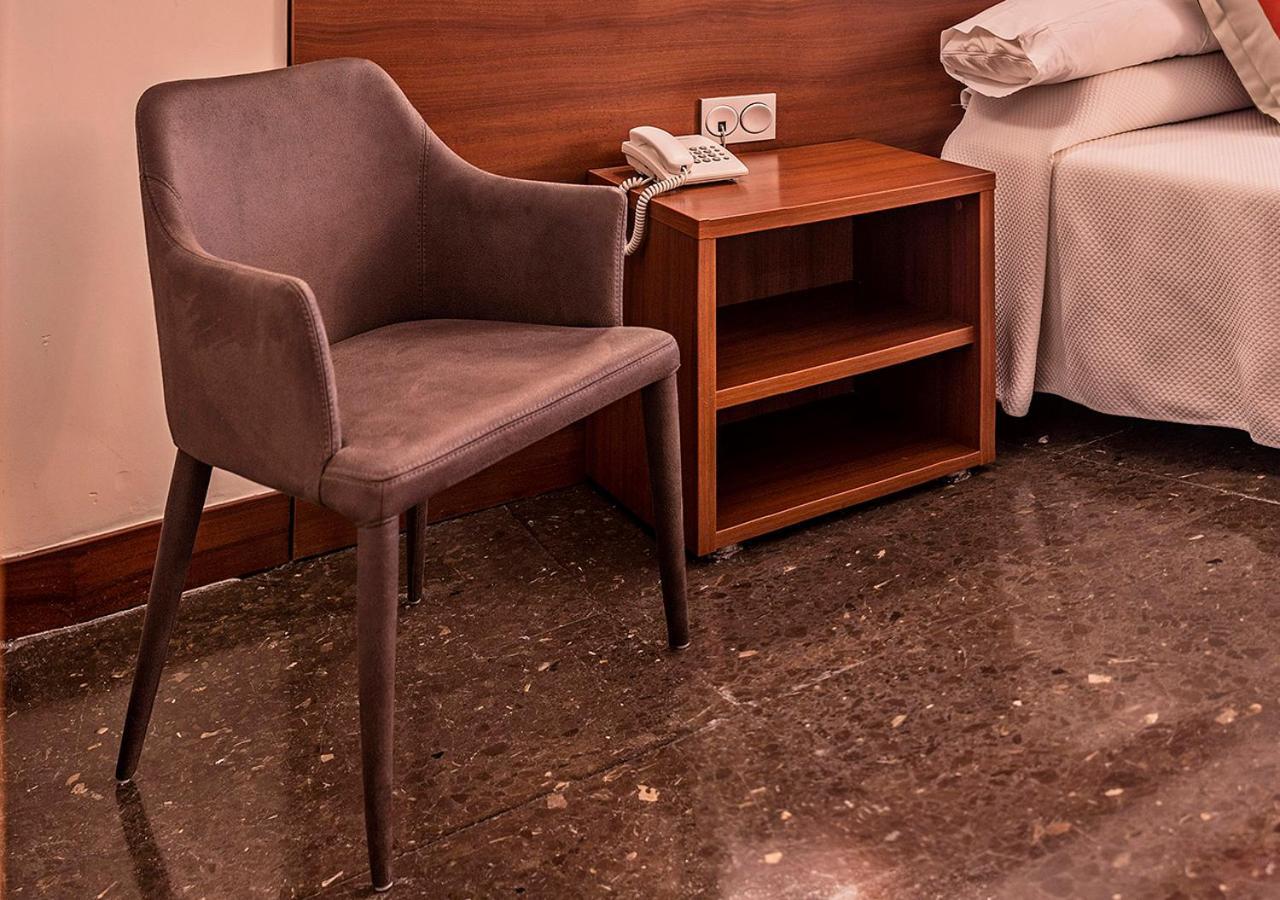 Hotel Txartel Lasarte Oria Екстериор снимка